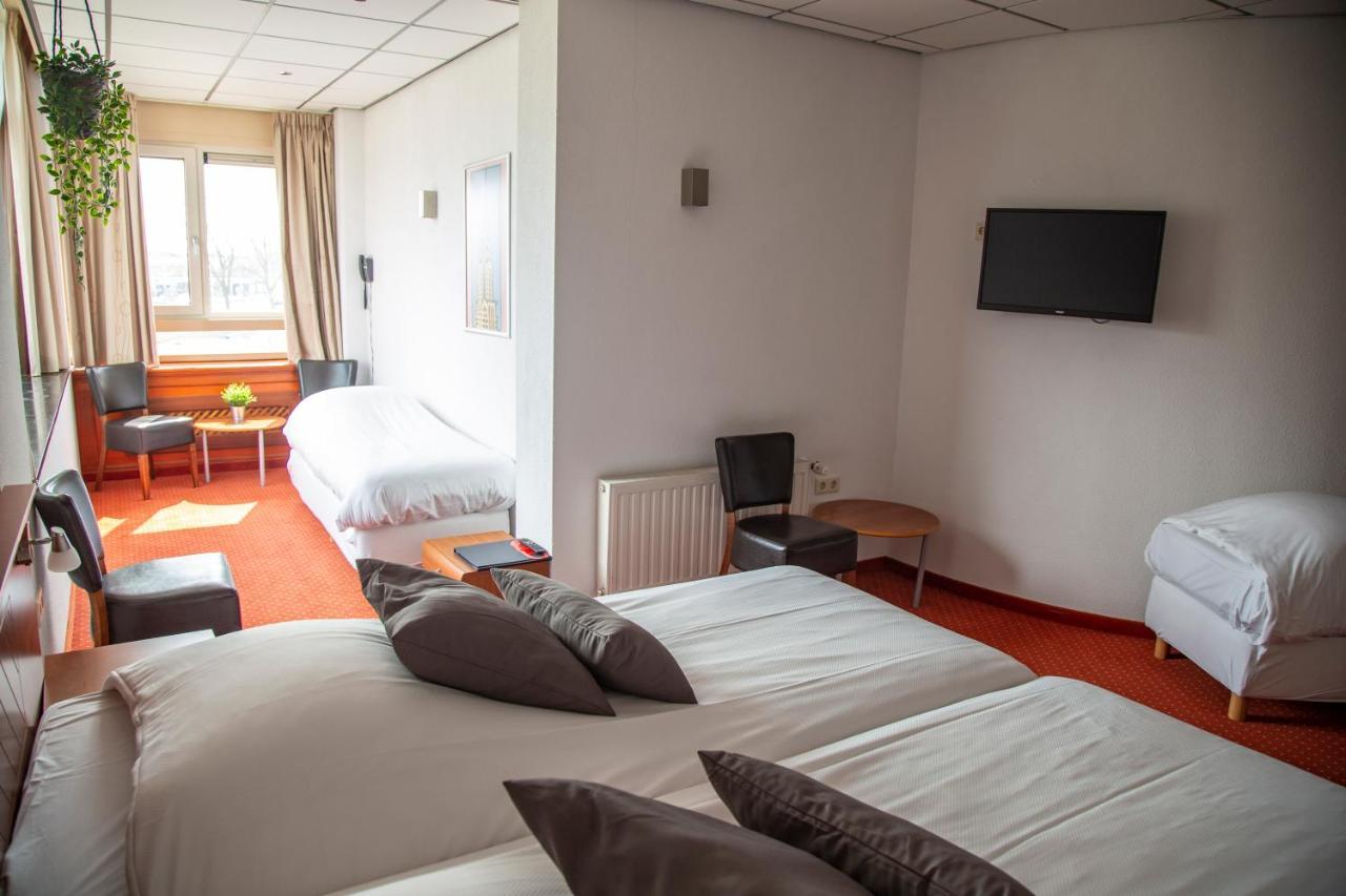 Amicitia Hotel 스네크 외부 사진