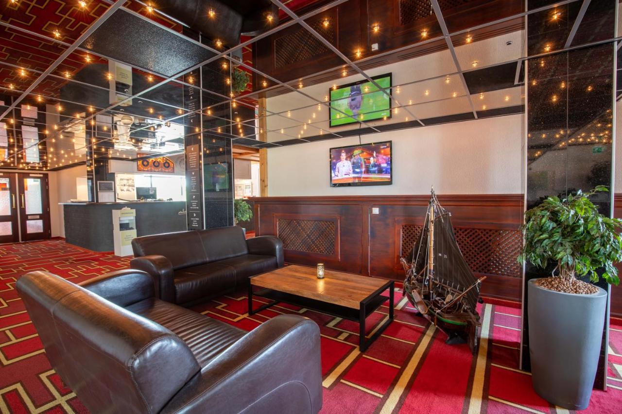 Amicitia Hotel 스네크 외부 사진