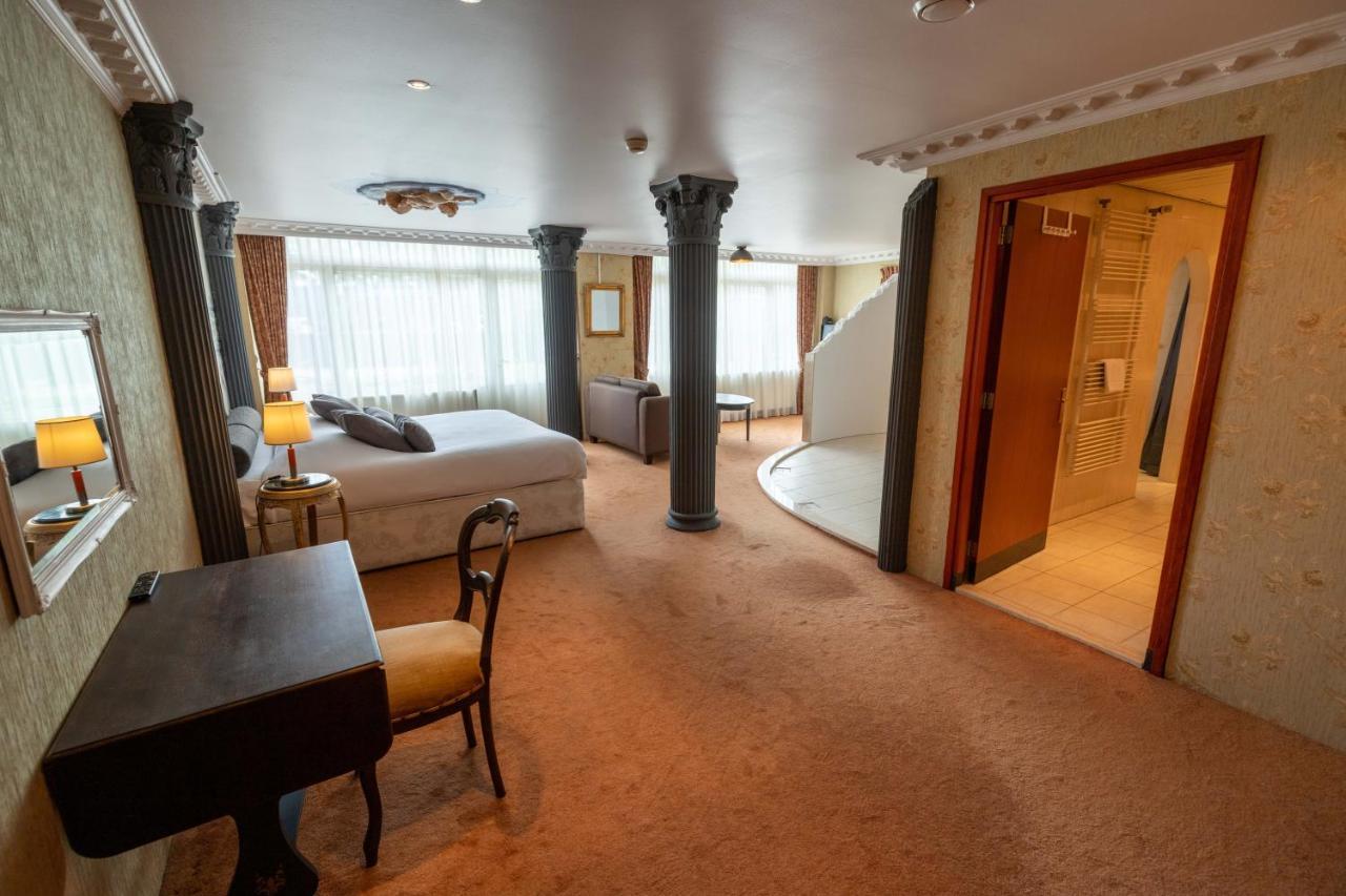Amicitia Hotel 스네크 외부 사진