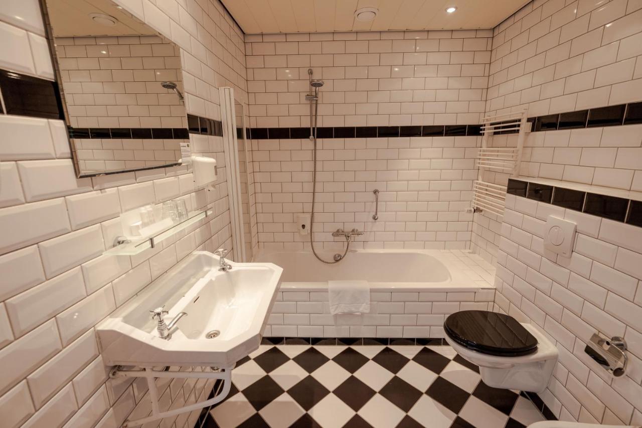 Amicitia Hotel 스네크 외부 사진