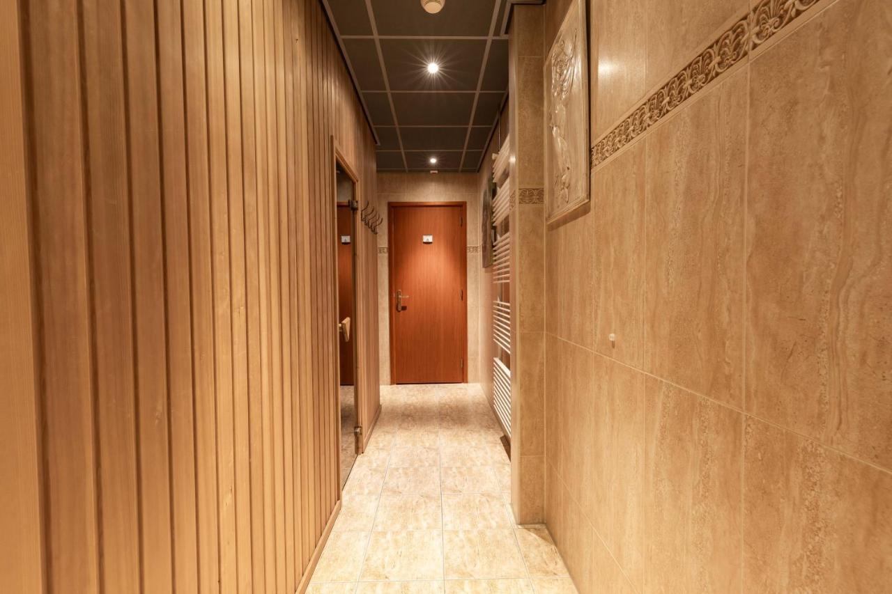 Amicitia Hotel 스네크 외부 사진