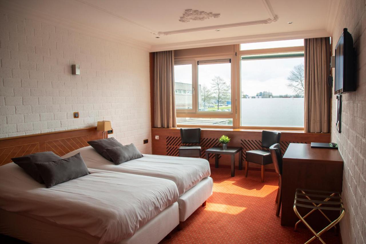 Amicitia Hotel 스네크 외부 사진