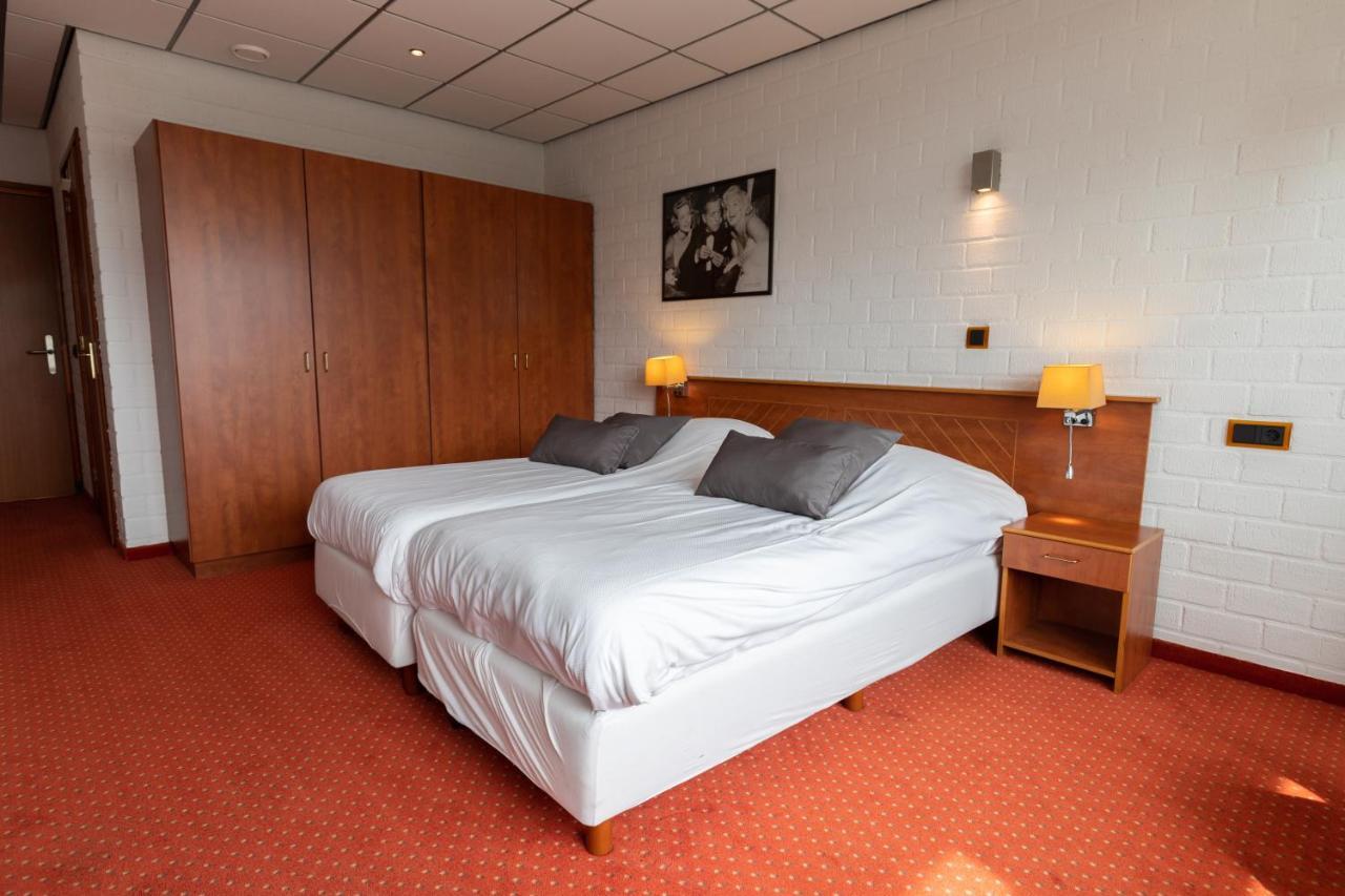 Amicitia Hotel 스네크 외부 사진